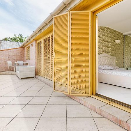 Deribasivska Cozy 4-Room Apartment Odessa Exterior foto