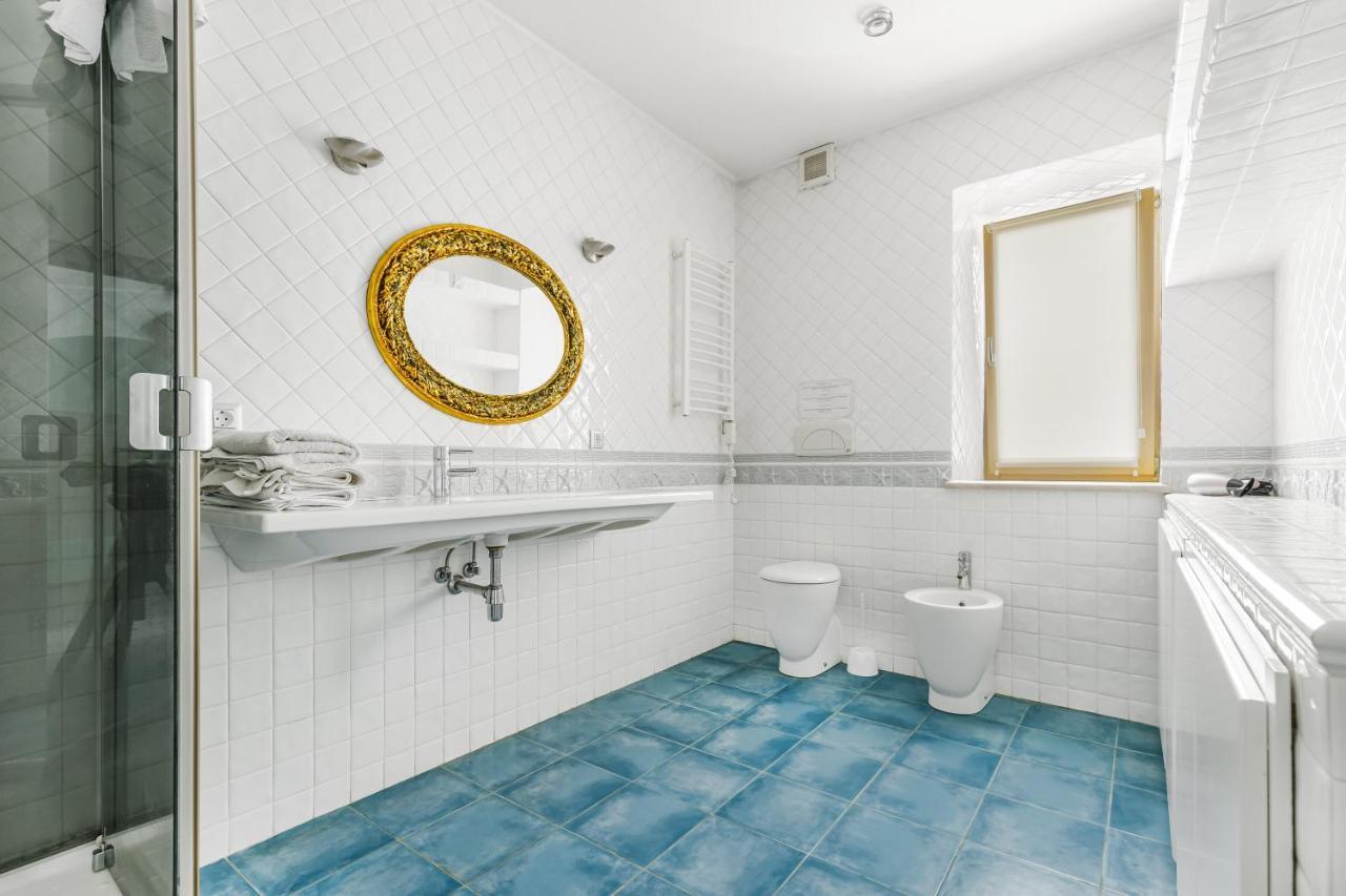 Deribasivska Cozy 4-Room Apartment Odessa Exterior foto