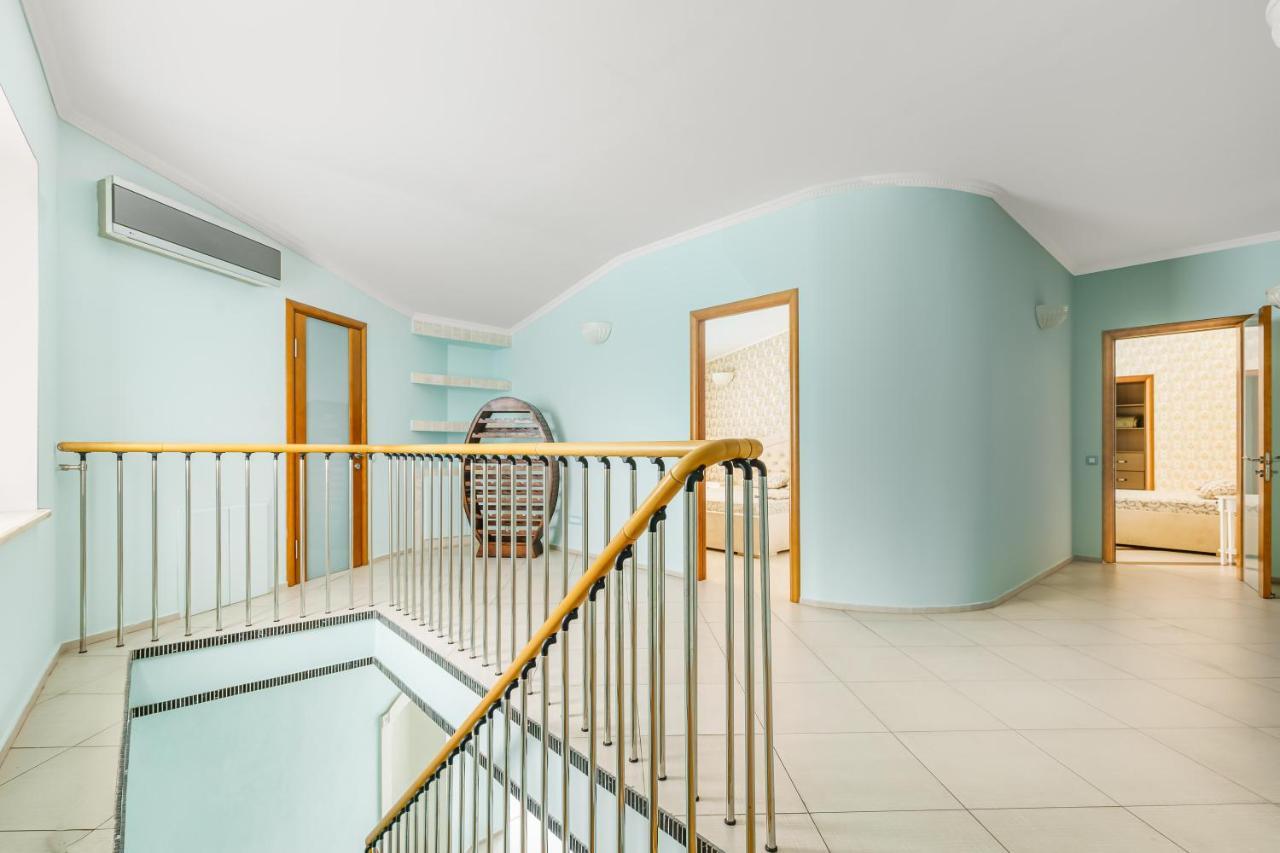 Deribasivska Cozy 4-Room Apartment Odessa Exterior foto